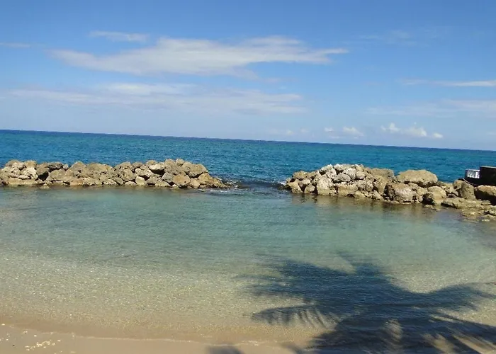 Chrisanns Paradise By The Ocean - Apt#9 * Ocho Ríos